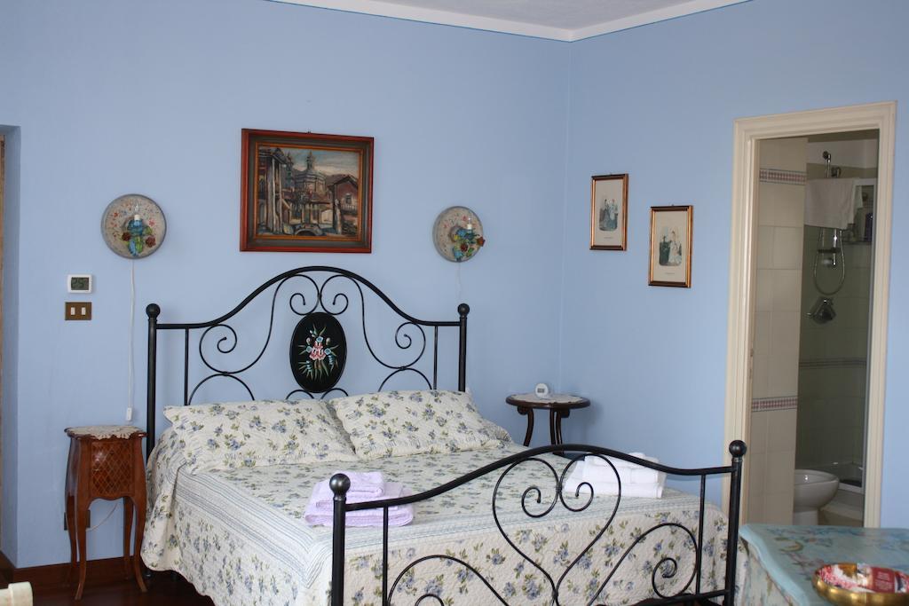 سافيغليانو B&B Villa Cardellini الغرفة الصورة